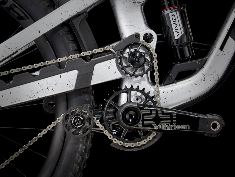 Trek Slash 9.9 XTR Gen 6 Full Suspension Mountain Bike 2024 in Argent Drizzle-3